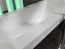 Corian® badmøbel med vask og badekar udført i farven Glacier White.
Udvendig beklædt med træ.
