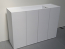 Corian badeværelsesmøbel med integreret vask i farven Designer White
